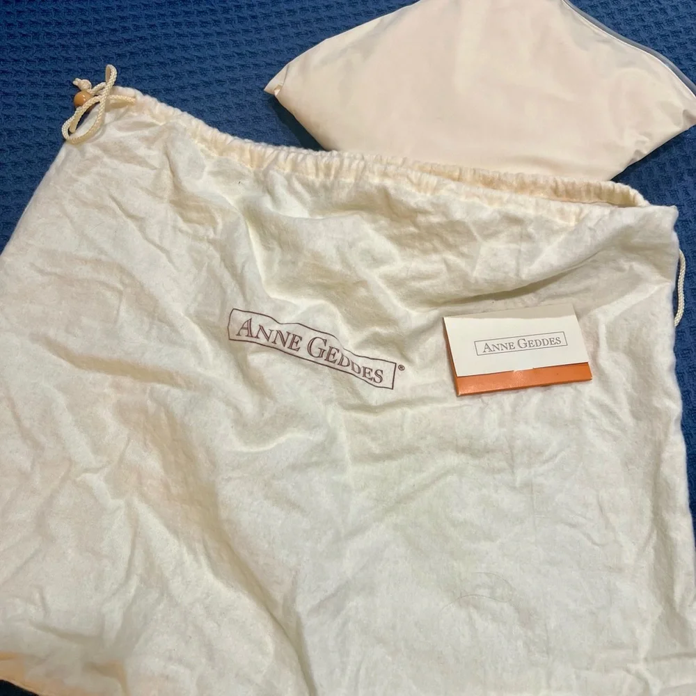 Authentic Anne Geddes Cream and Tan Diaper Bag